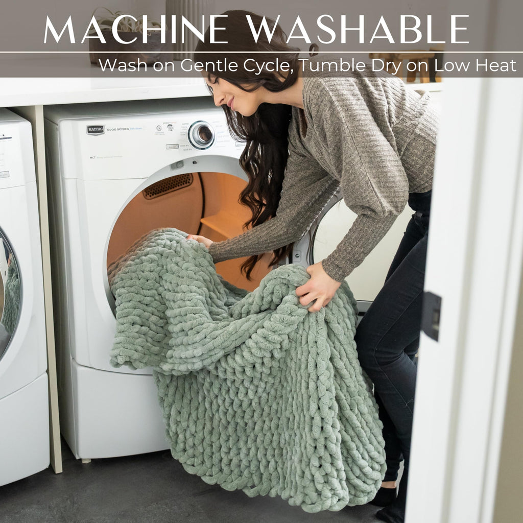 SAMIAH LUXE Chunky Chenille Knit Throw Blanket
